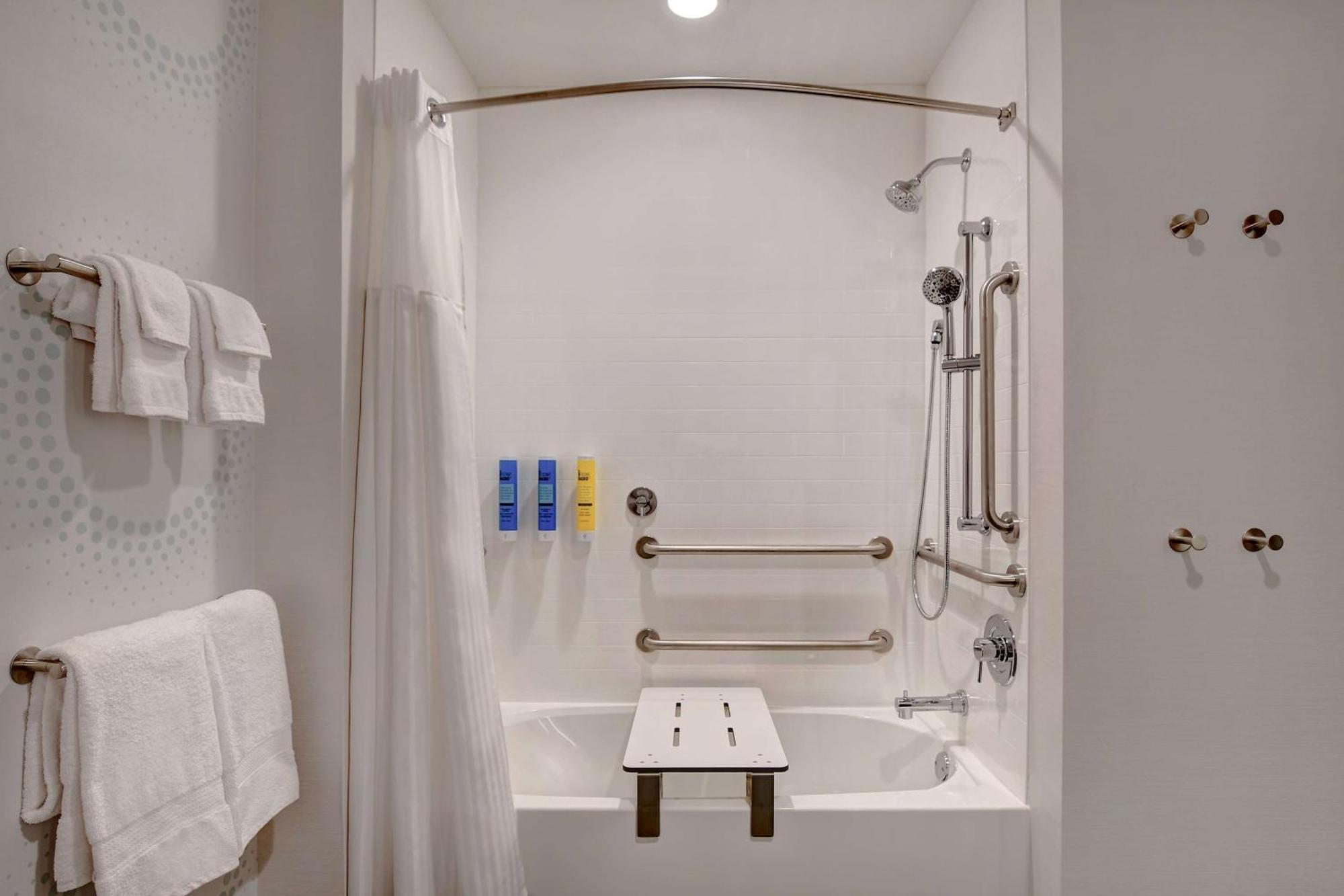 Tru By Hilton Columbia Greystone Hotel Kültér fotó